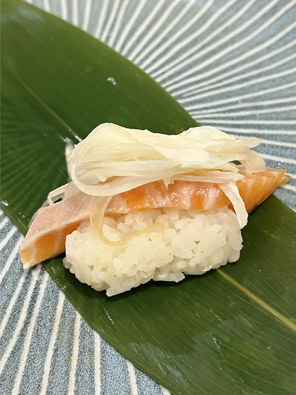 Flounder-fin engawa sushi