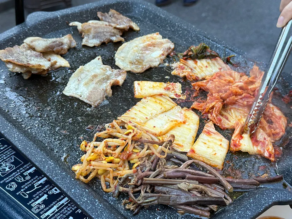지글지글 익어가는 냉삼