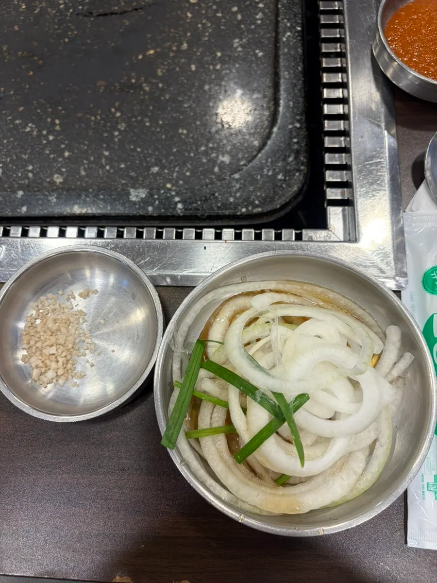 시민식당 메뉴판과 세트 안내