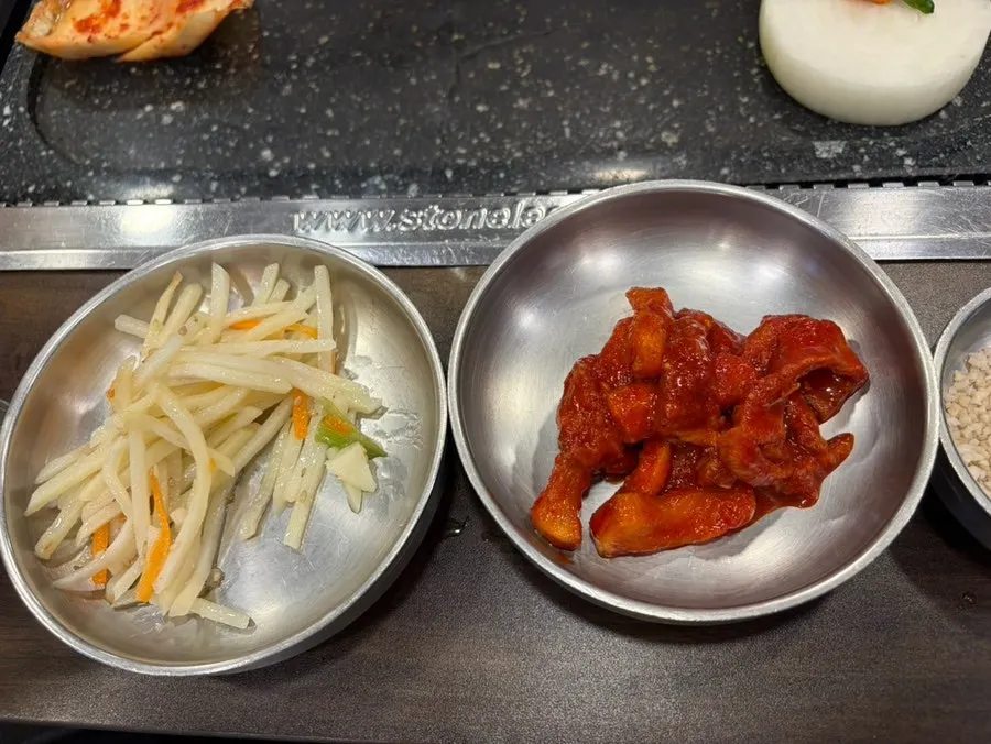 시민식당 단품 메뉴 안내판