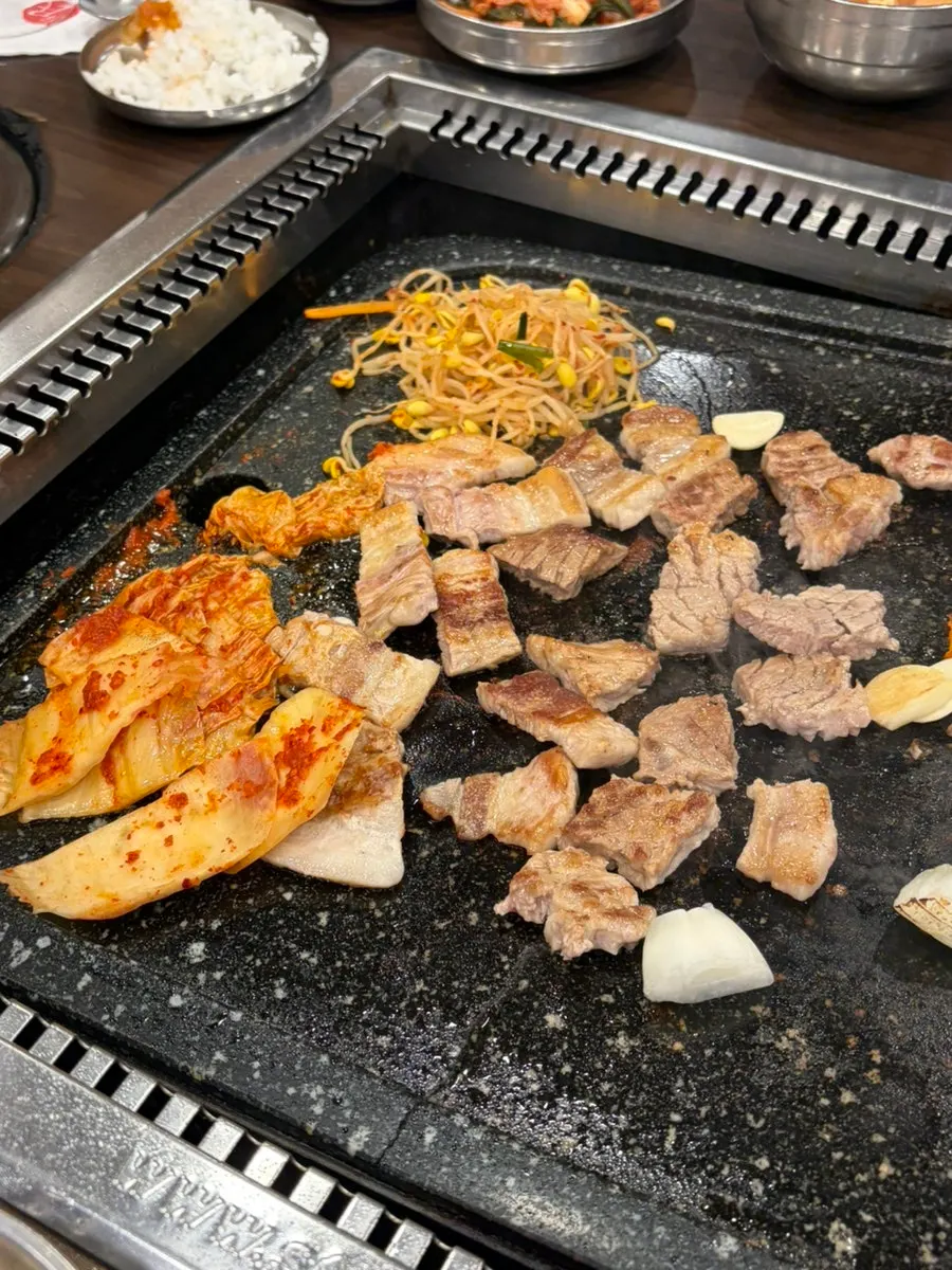 셀프바에서 가져온 쌈채소