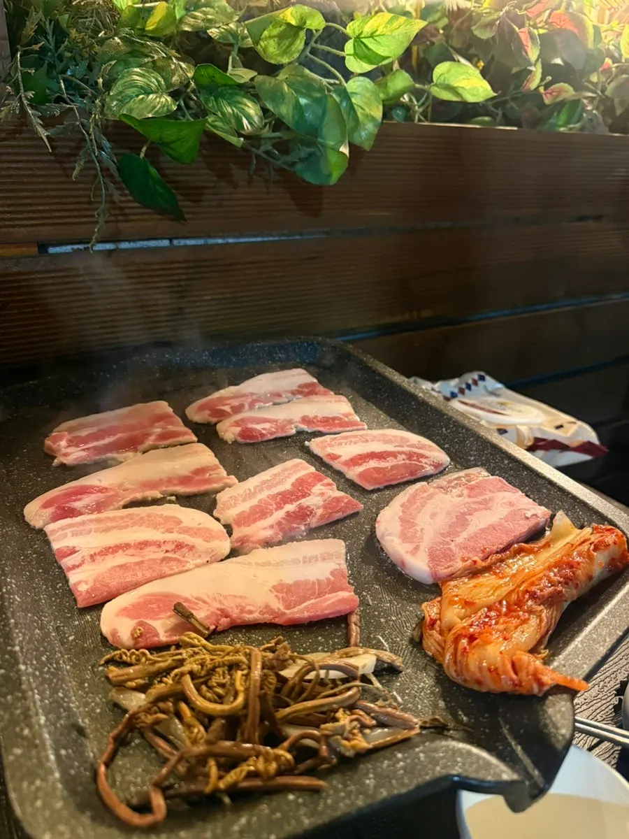 Crispy grilled pork belly with grilled kimchi