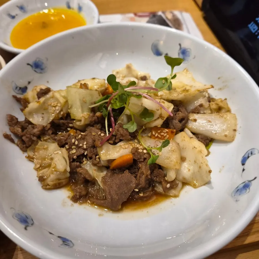 김에 싼 밥과 얼큰해물순두부