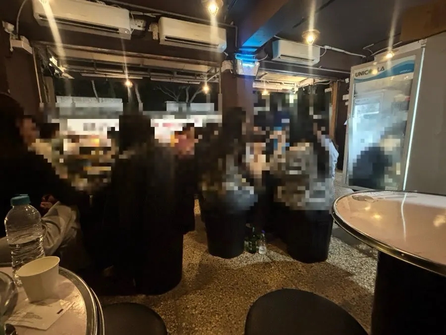 Seated waiting area at Chowon Restaurant