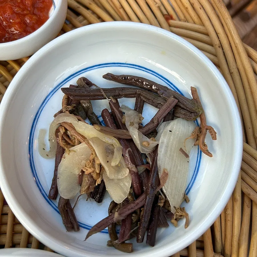 Dining utensils prepared in a table basket