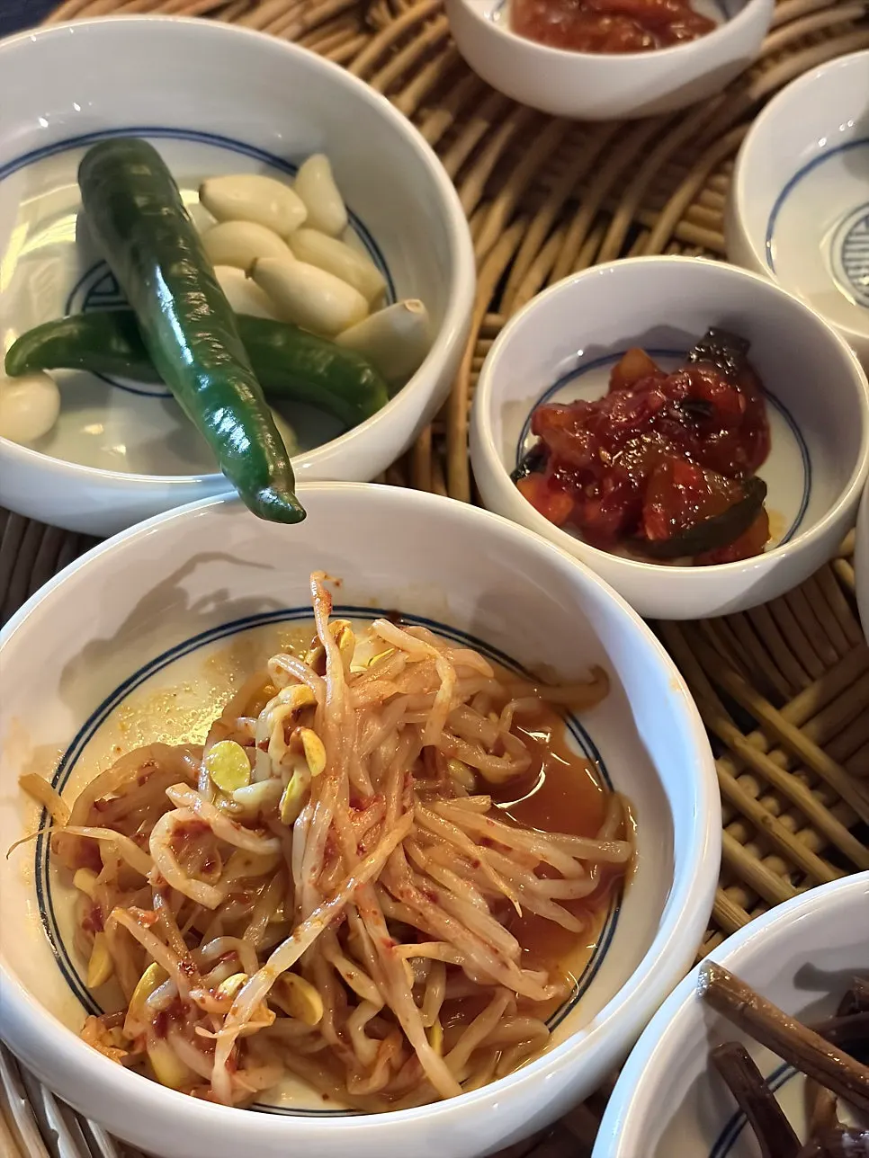 Side dishes served with the meat