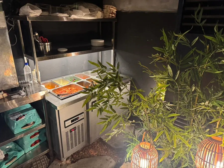 The Jongno 3-ga outdoor grill strip lit up late into the night