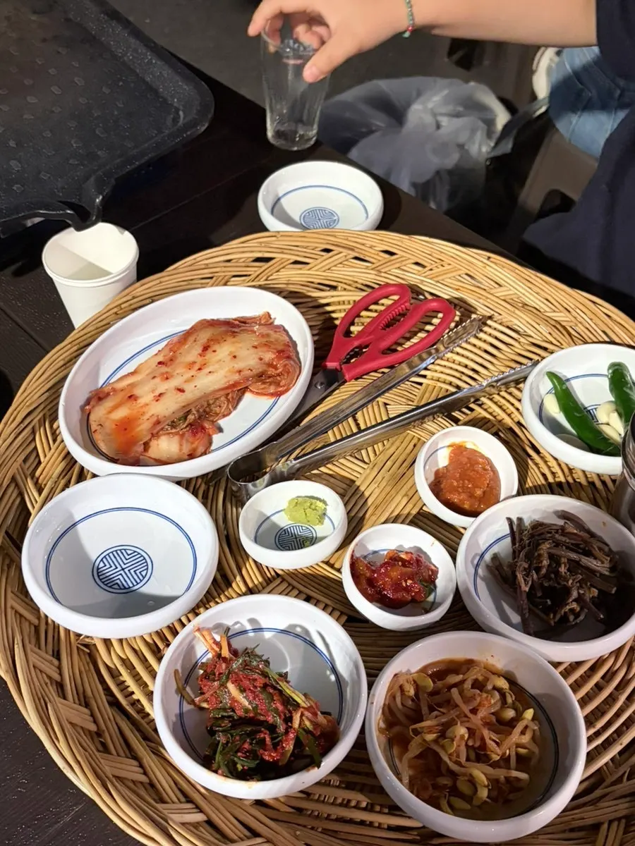 야장 테이블 세팅