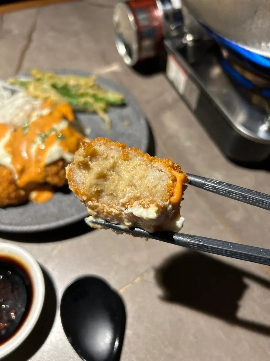 Red snow crab cream croquettes with sauce