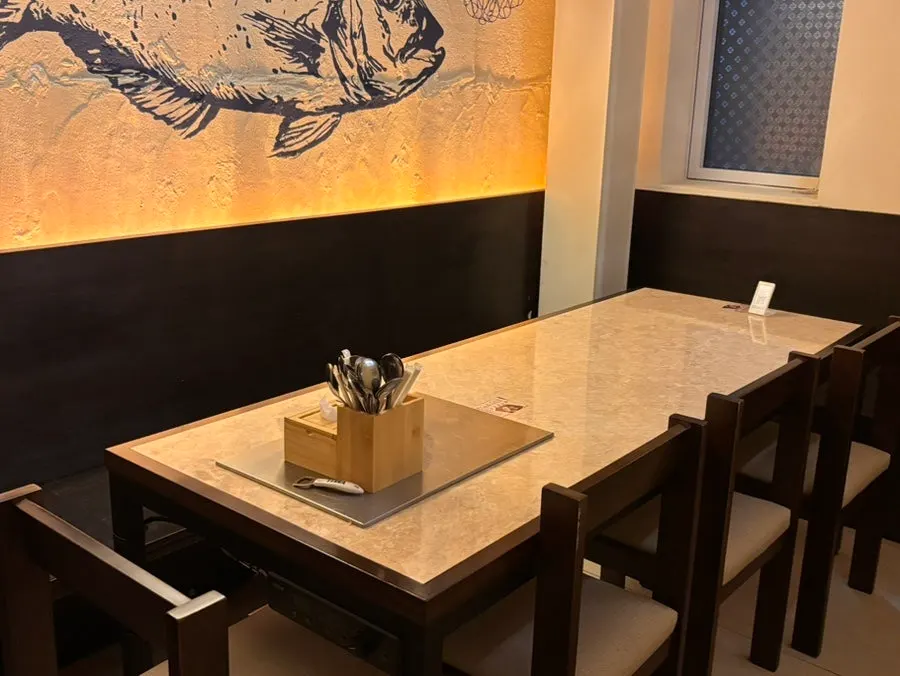 Group table seating at Joseonmakhae
