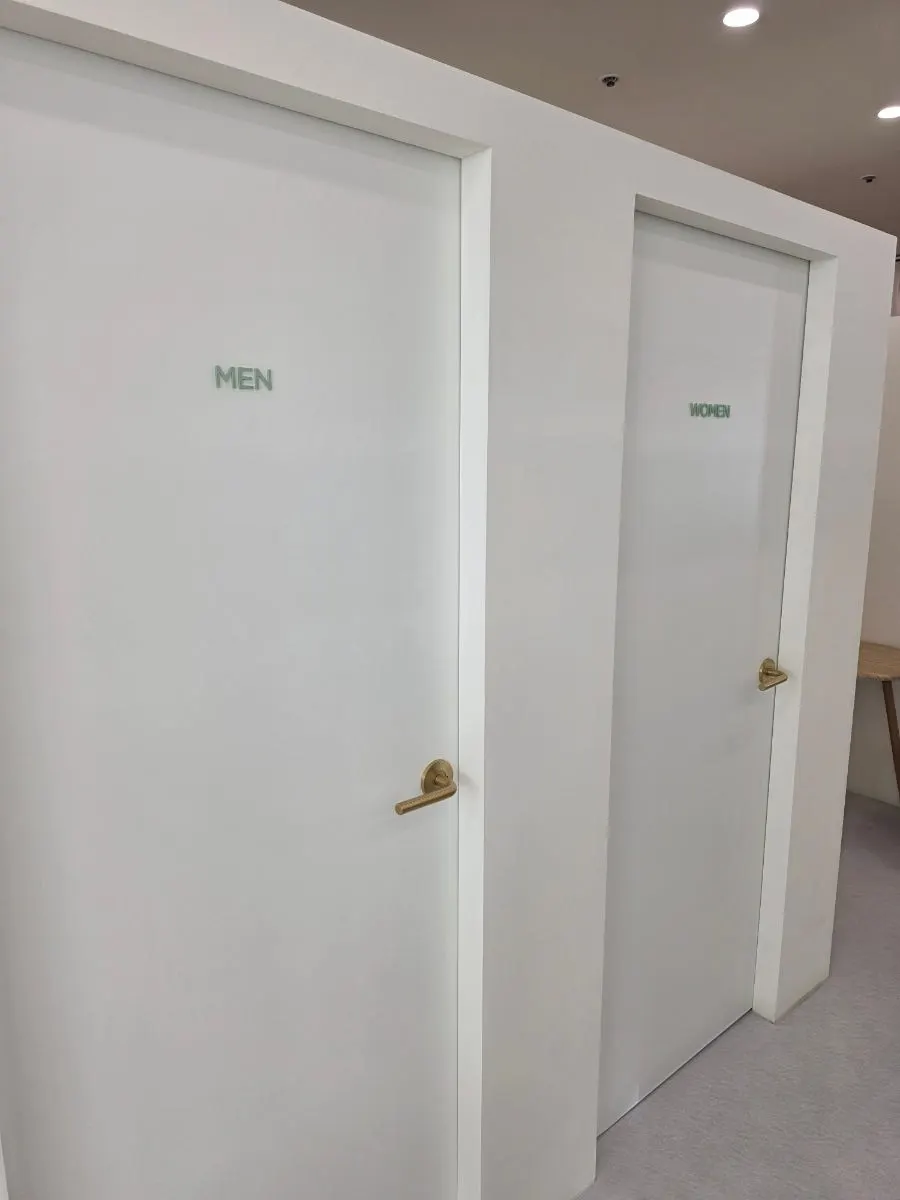 조셉테라핏 내부 탈의실과 휴식 공간