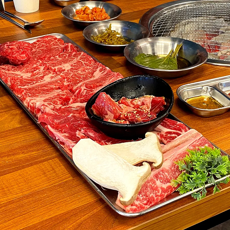 The signature sohanmari 850g assorted platter