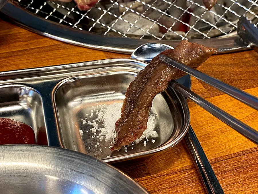Galbisal cooking on the grill