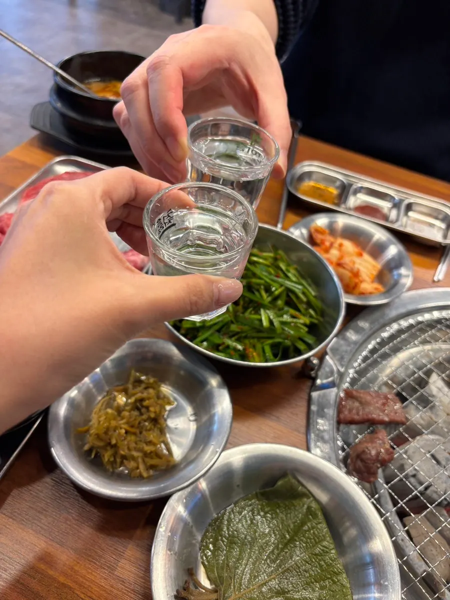 An evening beef dinner together at the Jowatso table