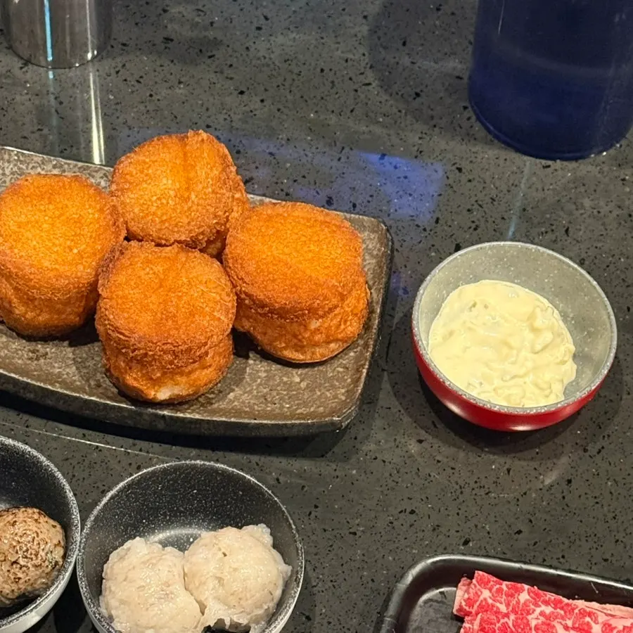 Close-up of the crispy fried bread menbosha