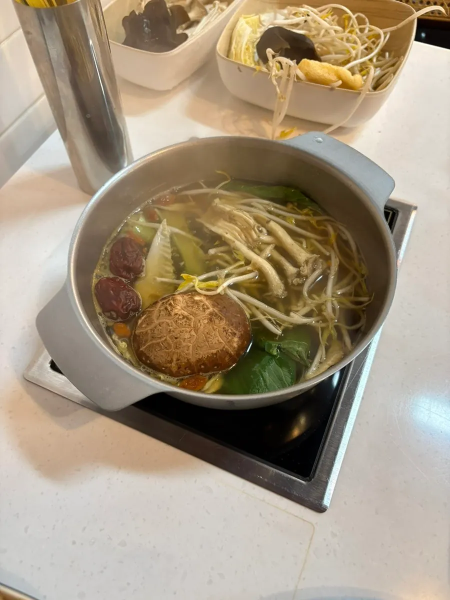 Personal hot pot with basic beef broth