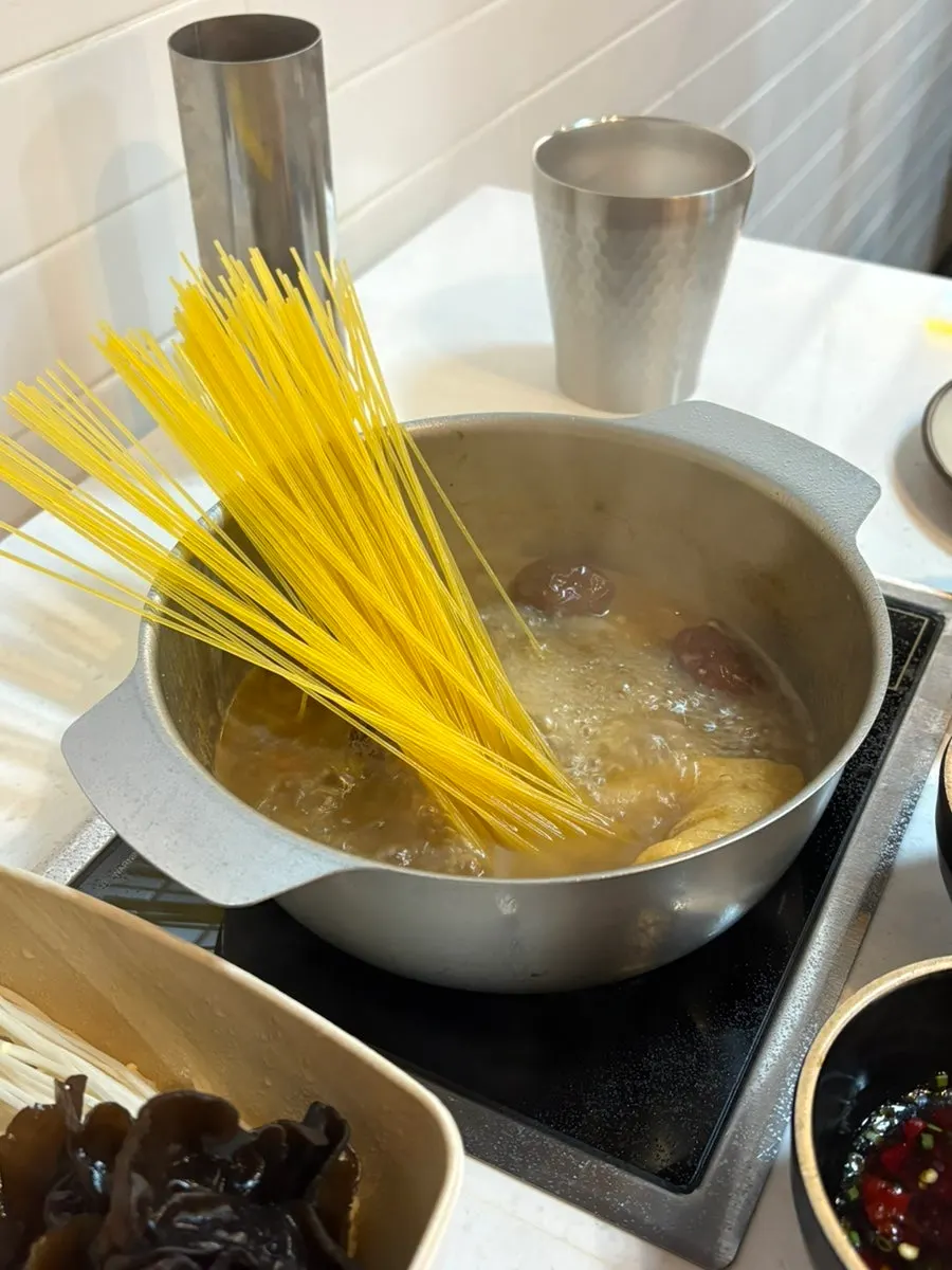 Noodles added at the end of the meal