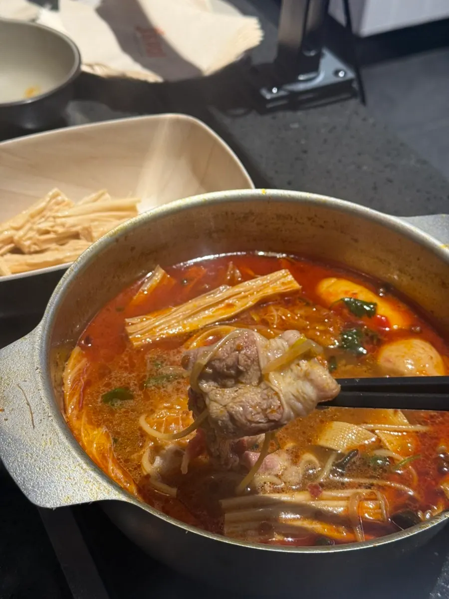 제이스팟 마곡점 훠궈 세로 컷