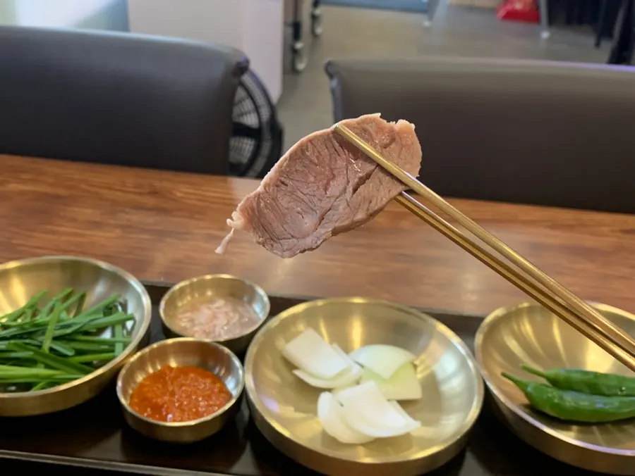 Set plate of traditional sundae and suyuk