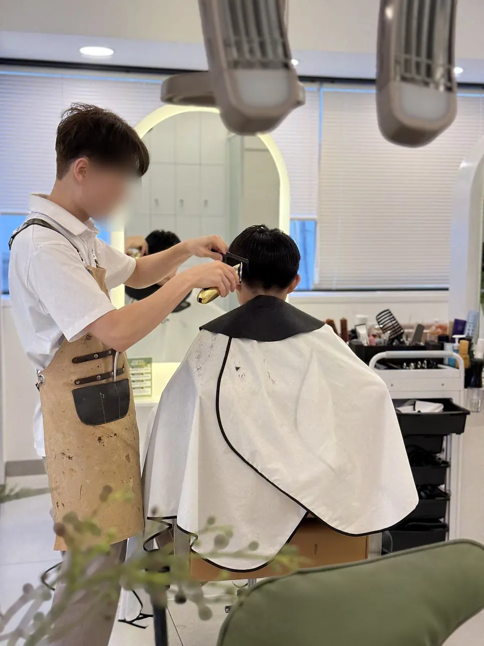 Starting the cut after a shampoo
