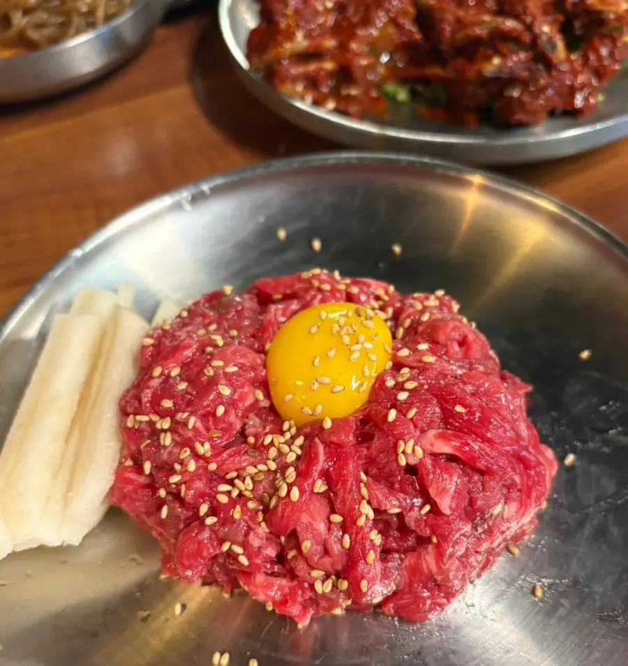 Tteokbokki and corn corner at the Jugeokjip self-bar