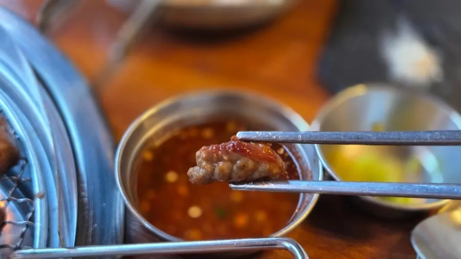 구운 주걱살 한 점