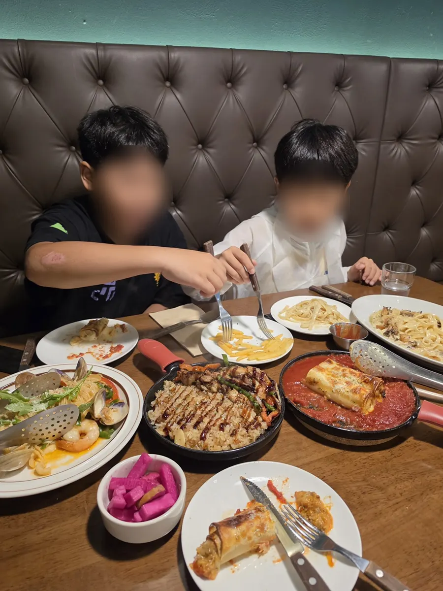 첫째가 주문한 상하이 파스타