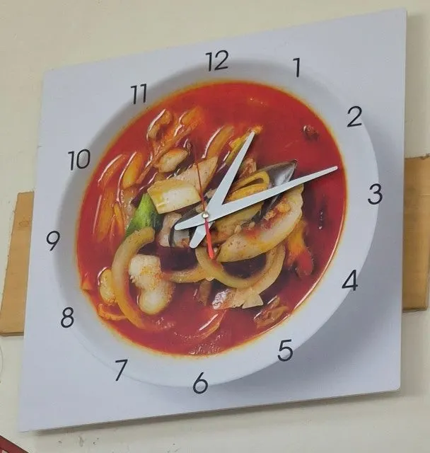 Jjamppong-shaped wall clock