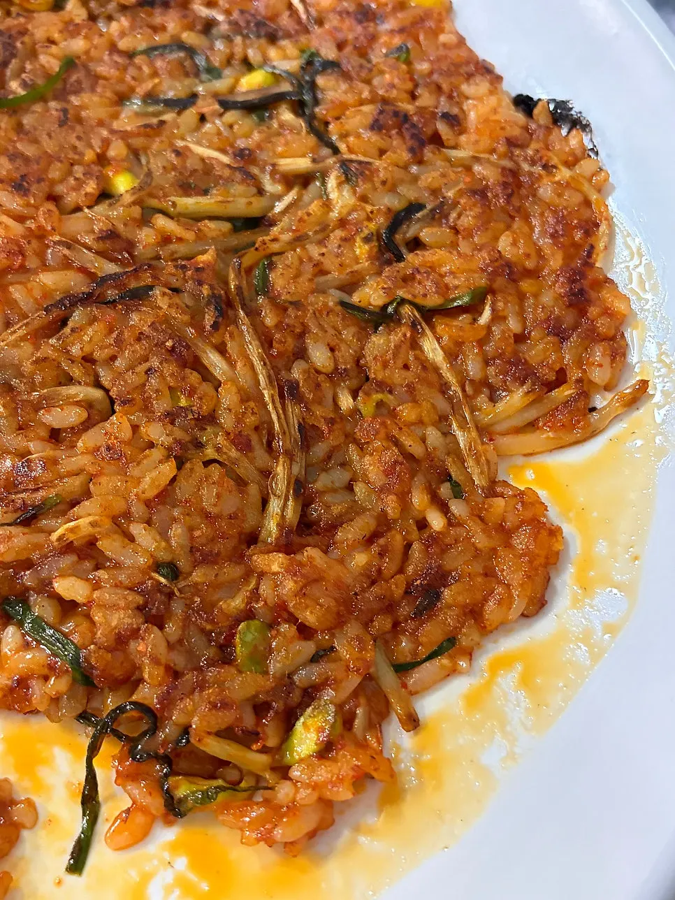 Fried rice with an outside crisped like scorched rice