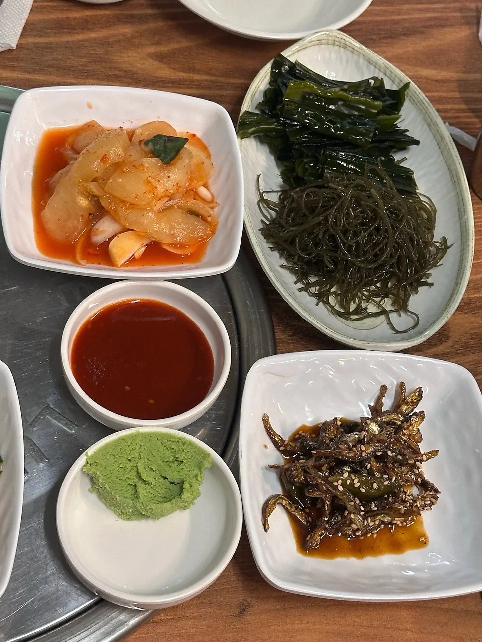 Rolled egg and seaweed side dishes