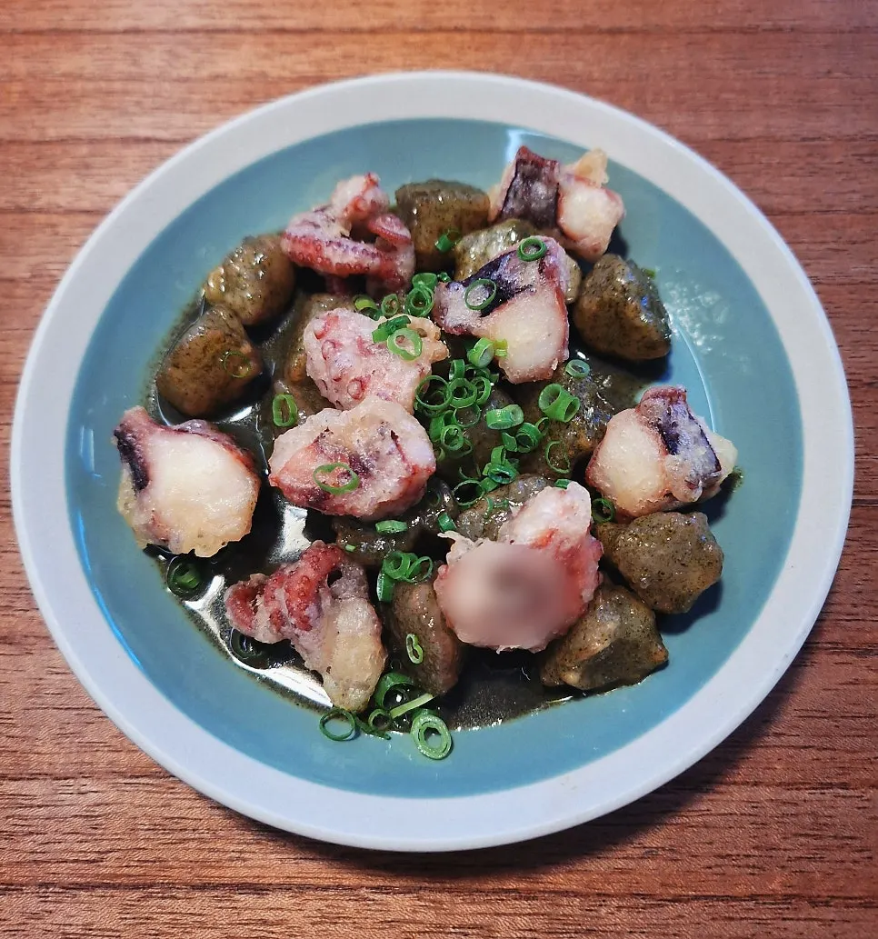 Plate of octopus tempura and potato dumplings at Jumak Inho
