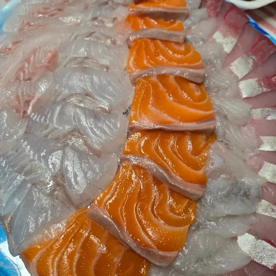 Jumunjin Fish Market sashimi takeaway platter