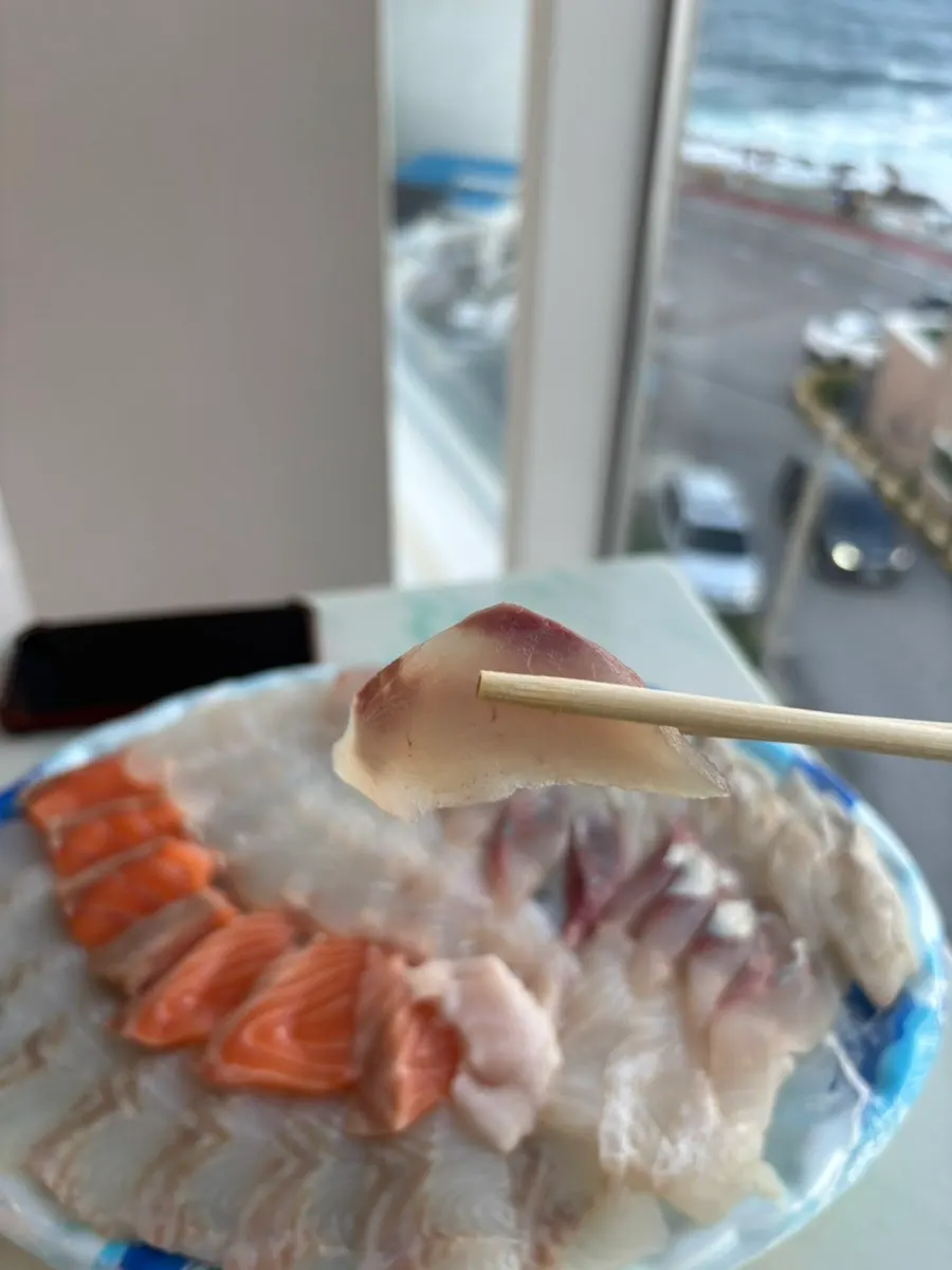 Plate of chewy mixed sashimi