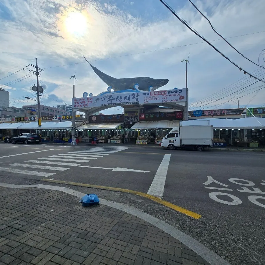 View around Jumunjin Coastal Parking Tower
