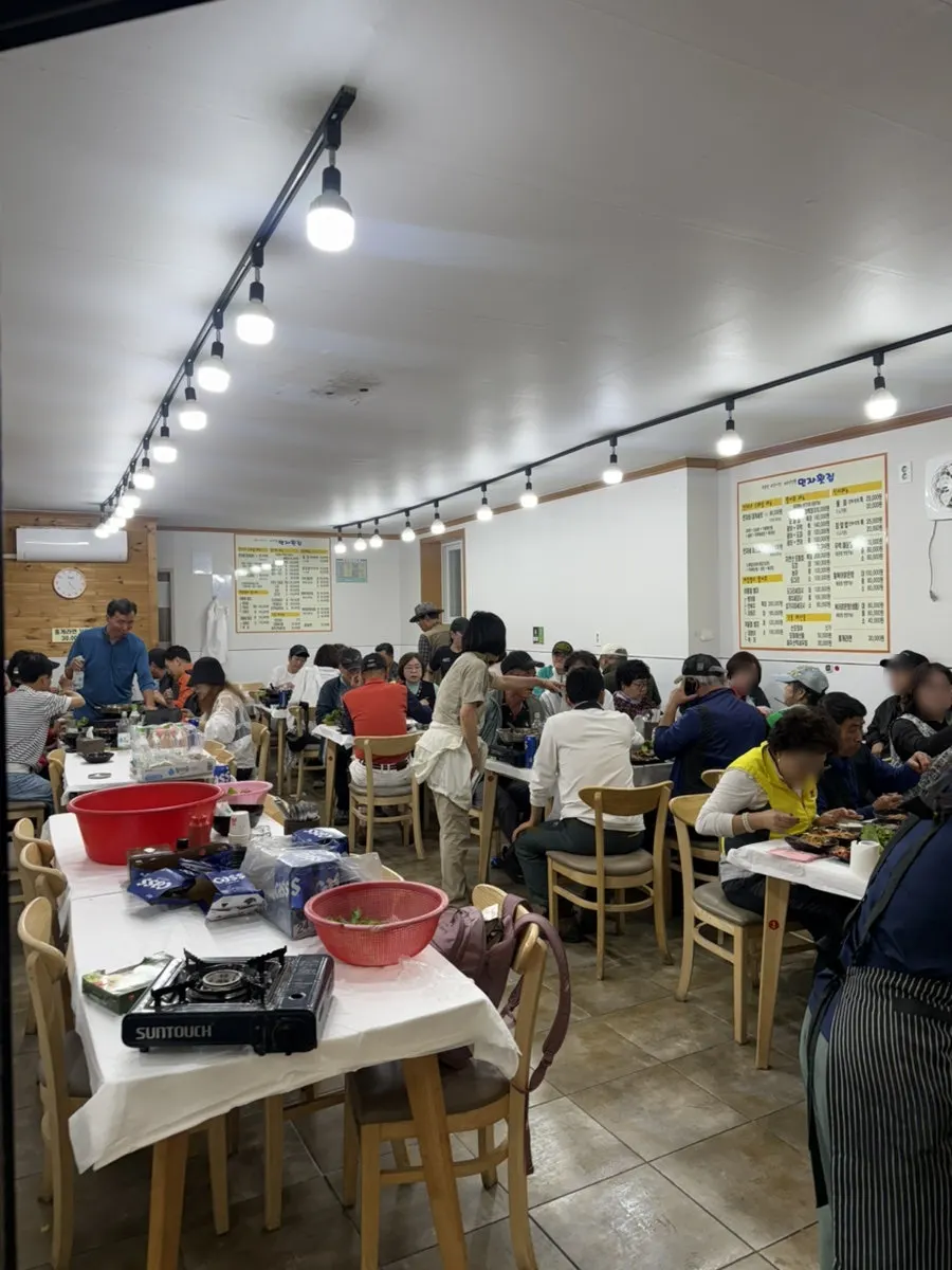 Inside Minja Hoetjip with tables set up