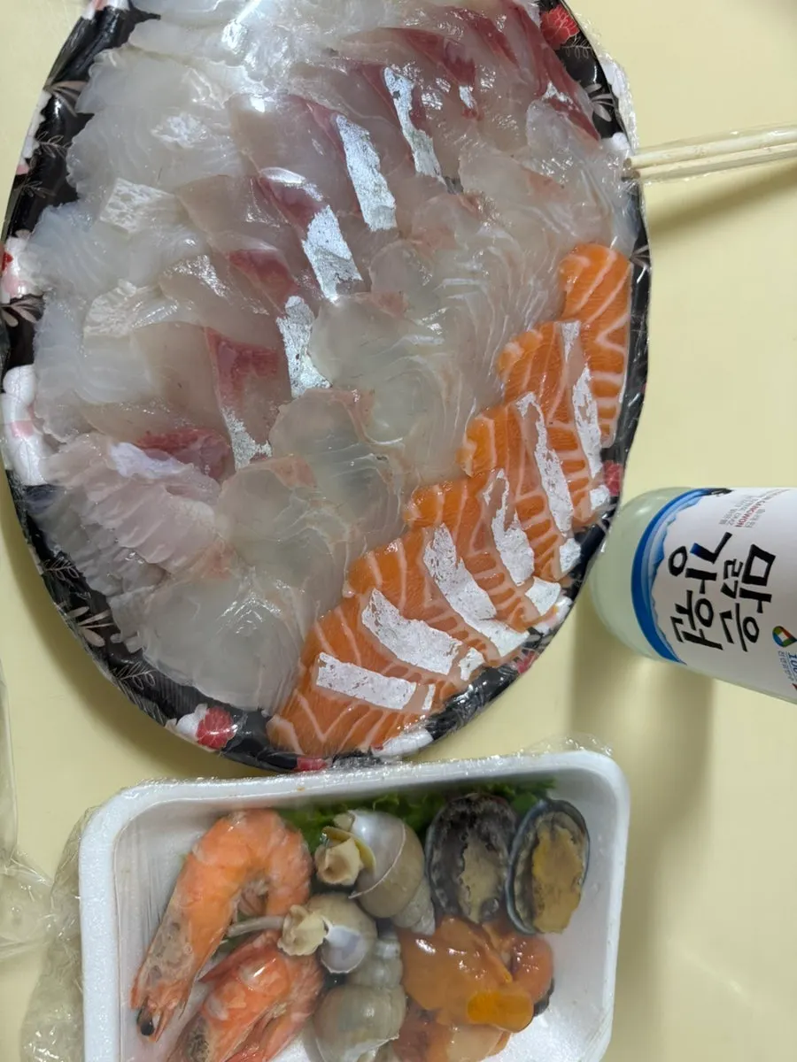 Dinner at the accommodation completed with mixed sashimi and seafood