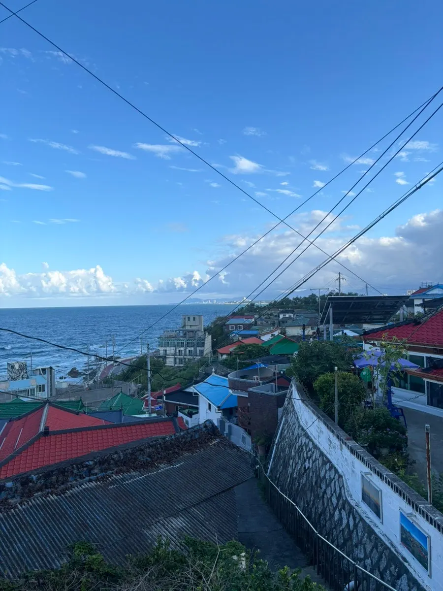 Juncheon sea viewed from the pavilion