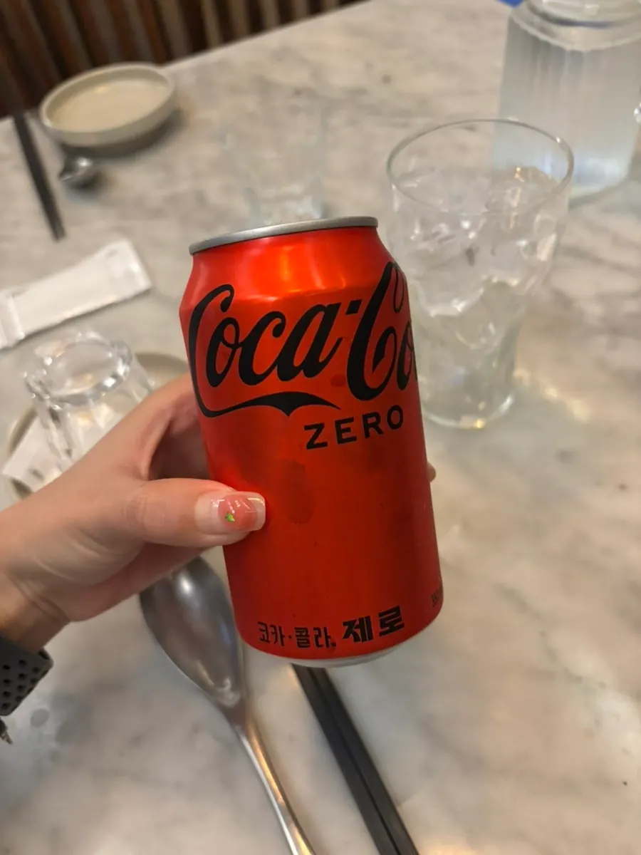 주명당 밑반찬과 세팅