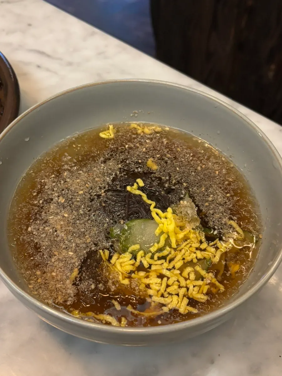 후식으로 나온 물냉면
