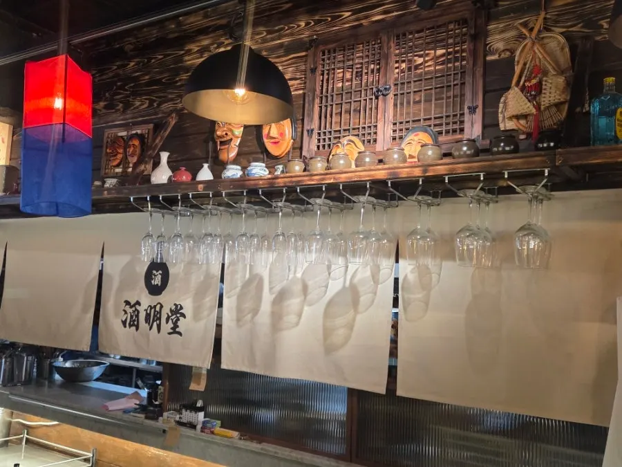 Interior of Ju Myeongdang with an emotional, moody atmosphere