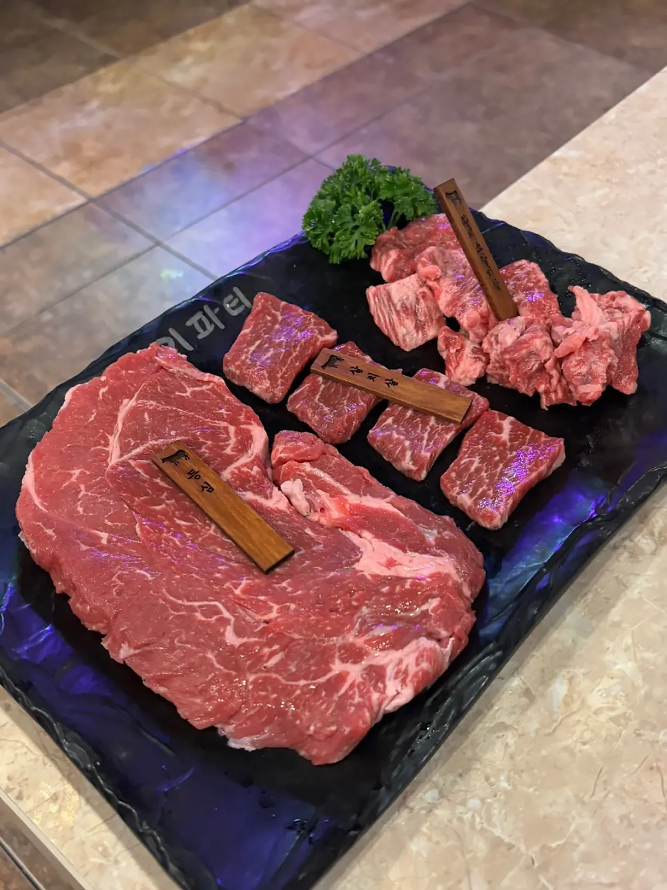 Set of sirloin, chuck flap, and beef short rib meat