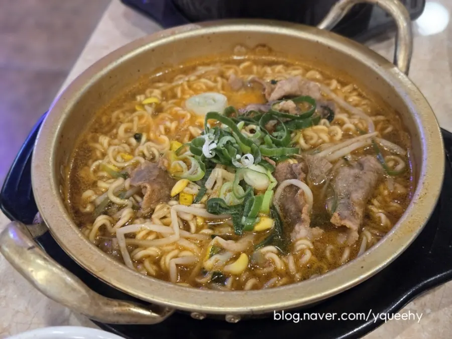 차돌해장라면과 소고기 된장찌개