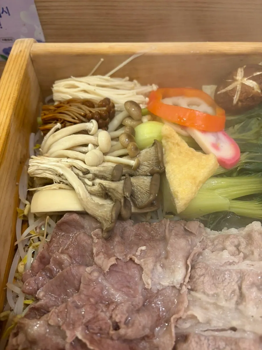 Meat and vegetables paired with sauces