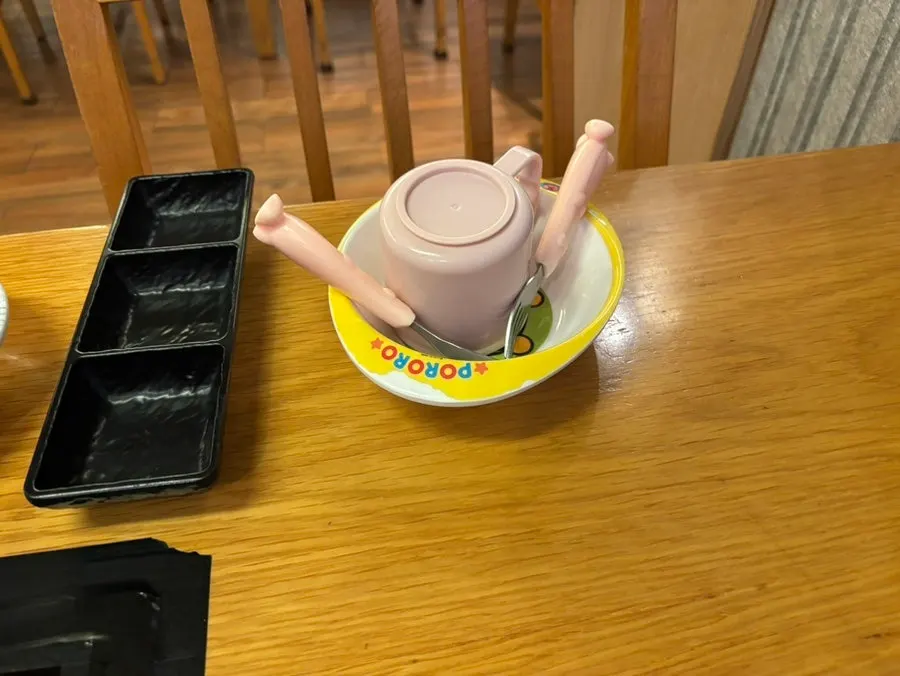 Neat interior of Hana Shabu Shabu