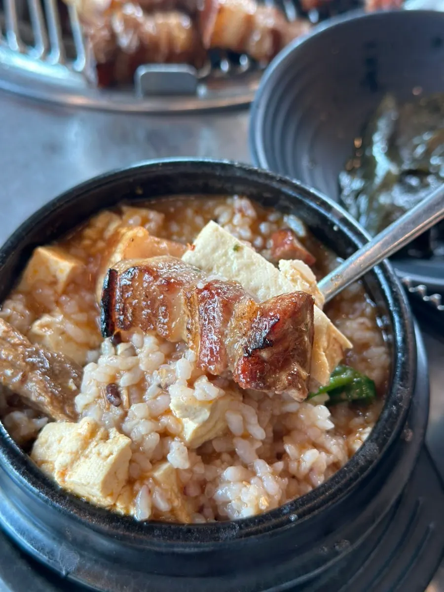 A full black pork spread with grilled kimchi