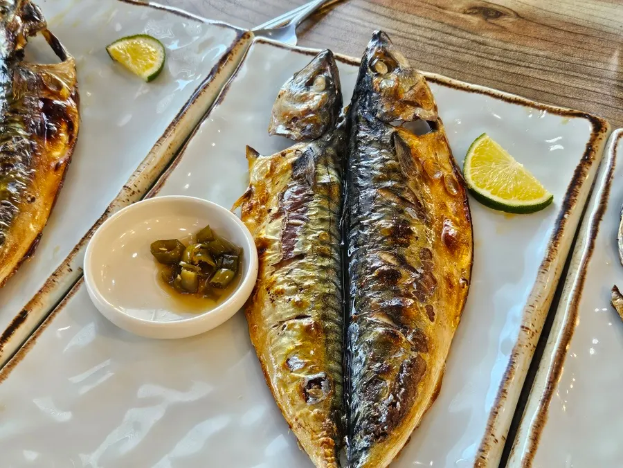 Grilled mackerel with soy-chili sauce