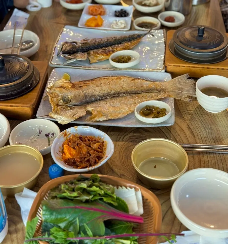 정갈하게 차려진 제주 밥상
