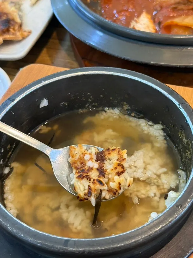 身がたっぷりのアマダイの塩焼きクローズアップ