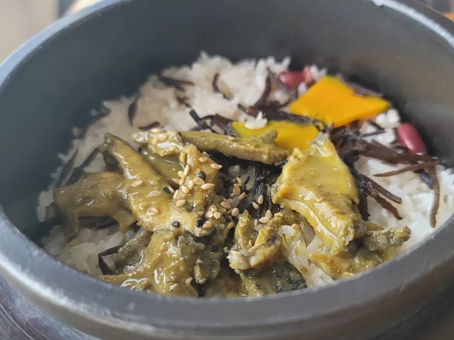Introduction to a visit to Jungmun Godeungeo Ssam-bap