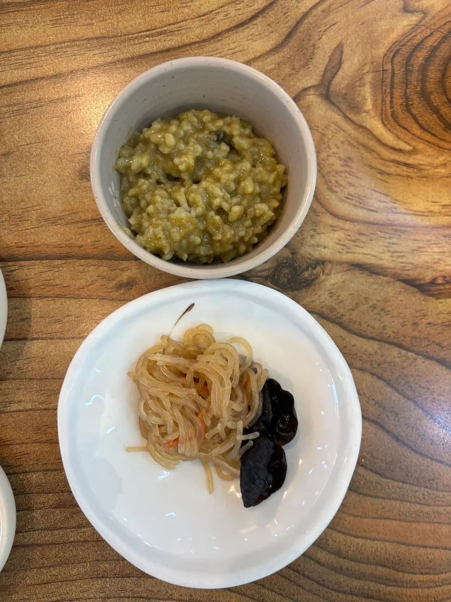 Abalone porridge and homemade sikhye at the self-serve bar